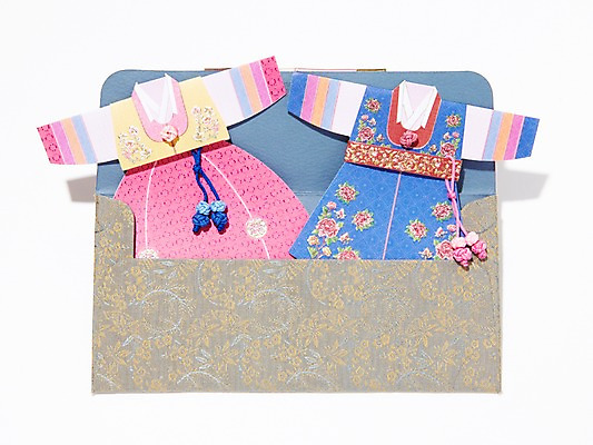 포토 JPG 스튜디오촬영 한국문화 한국전통 전통 봉투 전통소품 한국 실내 사람없음 한복 편지 오브젝트 종이공예 종이접기 국내포토 동양문화 아시아 종이 내부 전통의상 공예 접기 파일형식