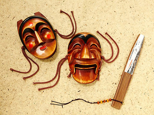 포토 JPG 스튜디오촬영 한국문화 한국전통 전통 전통소품 한국 사람없음 부채 한지 오브젝트 탈 부네탈 양반탈 국내포토 동양문화 아시아 종이 실내 가면 전통탈 파일형식