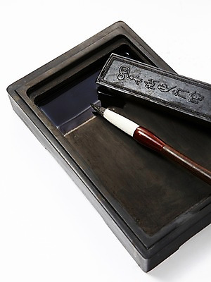 포토 JPG 스튜디오촬영 한국문화 한국전통 전통 서예 전통소품 한국 실내 사람없음 붓 먹 오브젝트 벼루 서예용품 국내포토 동양문화 아시아 문구용품 내부 파일형식