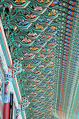 포토 JPG 문양 건축물 종교 무늬 불교 사람없음 야외 부처님오신날 사찰 단층 국내포토 기념일 건축 종교건축 파일형식