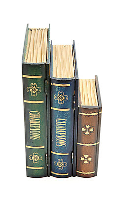 포토 JPG 스튜디오촬영 문자 알파벳 영어 계절 교육 컨셉 실내 누끼 사람없음 책 독서 가을 오브젝트 양장본 사전 세권 외국도서 제목 표제 국내포토 3 내부 파일형식