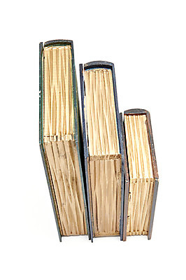 포토 JPG 스튜디오촬영 교육 컨셉 실내 누끼 사람없음 책 하이앵글 독서 가을 오브젝트 양장본 세권 국내포토 계절 뷰포인트 3 내부 파일형식