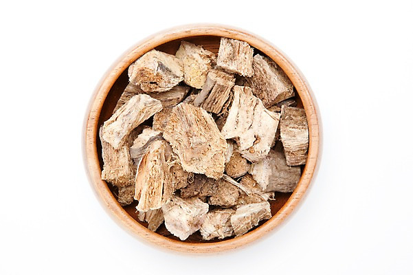 포토 JPG 스튜디오촬영 그릇 재료 건조 실내 누끼 사람없음 치료 하이앵글 한의학 약재 한약재 약초 한약 오브젝트 뿌리 칡 칡뿌리 국내포토 식물 식기 뷰포인트 의학 내부 약 풀_식물 파일형식