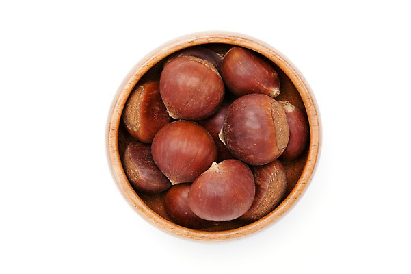 포토 JPG 스튜디오촬영 그릇 열매 음식 재료 의학 실내 누끼 사람없음 치료 하이앵글 한의학 견과류 약재 한약재 약초 밤 한약 오브젝트 국내포토 식물 식기 뷰포인트 내부 약 풀_식물 파일형식