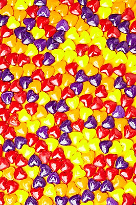 포토 JPG 스튜디오촬영 음식 다수 백그라운드 화이트데이 디저트 실내 사탕 이벤트 사람없음 하이앵글 컬러풀 여러개 하트 오브젝트 군것질 국내포토 모양 뷰포인트 컬러 데이이벤트 내부 파일형식