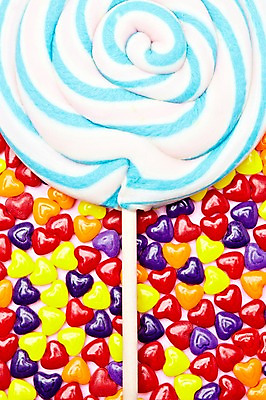 포토 JPG 스튜디오촬영 음식 다수 백그라운드 무늬 화이트데이 디저트 실내 막대사탕 사탕 이벤트 근접촬영 사람없음 하이앵글 컬러풀 여러개 소용돌이 회오리 하트 막대기 오브젝트 군것질 국내포토 모양 뷰포인트 컬러 데이이벤트 내부 파일형식