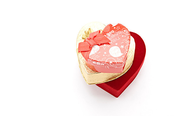 포토 JPG 스튜디오촬영 리본 포장 실내 선물포장 선물 누끼 이벤트 사람없음 장식 선물상자 상자 하이앵글 쌓기 하트 세개 오브젝트 하트상자 국내포토 모양 뷰포인트 모션 3 내부 파일형식