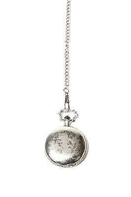 포토 JPG 스튜디오촬영 줄 시계 생활용품 컨셉 비즈니스 실내 누끼 사람없음 뒷모습 한개 사무용품 시간 휴대용 쇠사슬 오브젝트 회중시계 국내포토 1 뷰포인트 문구용품 내부 파일형식