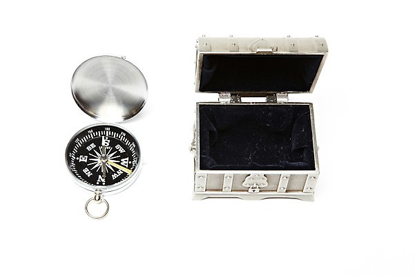 포토 JPG 스튜디오촬영 생활용품 컨셉 비즈니스 자물쇠 실내 누끼 안전 사람없음 하이앵글 사무용품 도구 오픈 나침반 방향 오브젝트 보관함 잠금 보안 금고 위치 국내포토 뷰포인트 문구용품 내부 파일형식