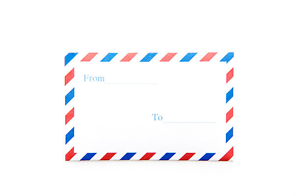 포토 JPG 스튜디오촬영 문자 영어 종이 문구용품 봉투 편지봉투 실내 누끼 사람없음 종이봉투 편지 우편물 오브젝트 발신 수신 국내포토 내부 파일형식