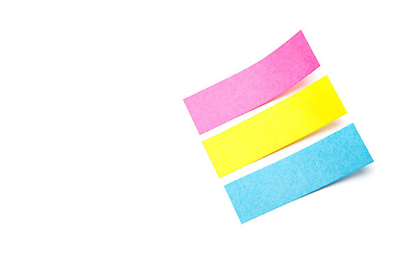 포토 JPG 스튜디오촬영 종이 분홍색 컬러 스티커 문구용품 학용품 실내 누끼 사람없음 파란색 하이앵글 노란색 라벨 사무용품 메모지 세개 오브젝트 포스트잇 국내포토 뷰포인트 프레임 3 내부 파일형식