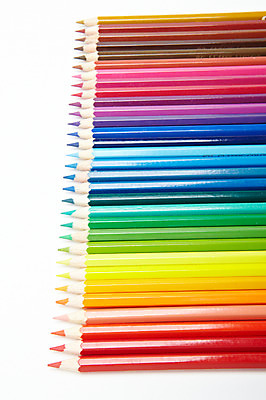 포토 JPG 스튜디오촬영 컬러 문구용품 학용품 색연필 실내 미술 누끼 사람없음 컬러풀 필기구 여러개 미술도구 오브젝트 일렬 국내포토 다수 문화예술 내부 파일형식