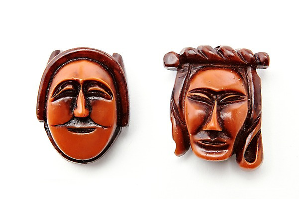 포토 JPG 스튜디오촬영 한국문화 한국전통 전통 전통문화 문화 컬러 전통소품 한국 실내 가면 누끼 사람없음 목재 갈색 두개 골동품 얼굴모양 오브젝트 공예품 전통공예 탈 목공예 민속공예 가면극 탈놀이 국내포토 모양 나무 동양문화 아시아 얼굴 2 재료 내부 전통놀이 공예 연극 파일형식