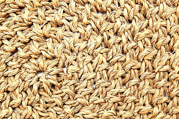 포토 JPG 스튜디오촬영 한국문화 한국전통 전통 전통문화 문화 생활용품 백그라운드 전통소품 한국 실내 사람없음 하이앵글 한개 볏짚 받침대 오브젝트 공예품 전통공예 민속공예 짚풀공예 국내포토 1 동양문화 아시아 뷰포인트 내부 짚 공예 파일형식