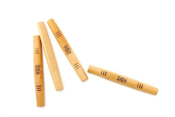 포토 JPG 스튜디오촬영 문자 한국문화 한국전통 전통 전통문화 문화 놀이 전통소품 한국 실내 누끼 사람없음 목재 하이앵글 놀이용품 전통놀이 한자 여러개 게임 도 게임용품 윷 윷놀이 오브젝트 국내포토 나무 동양문화 아시아 뷰포인트 다수 재료 내부 파일형식