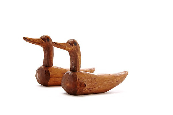 포토 JPG 스튜디오촬영 동물 한국문화 한국전통 전통 전통문화 문화 한쌍 인형 조류 전통소품 한국 실내 누끼 사람없음 장식 두개 원앙 오브젝트 공예품 전통공예 목각인형 목공예 동물모양 민속공예 목각 국내포토 모양 동양문화 아시아 2 내부 공예 파일형식