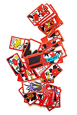 포토 JPG 스튜디오촬영 한국문화 한국전통 전통 전통문화 무늬 놀이 전통소품 한국 실내 누끼 사람없음 하이앵글 놀이용품 여러개 게임 도박 오브젝트 그림 화투 화투놀이 국내포토 동양문화 아시아 문화 뷰포인트 다수 내부 파일형식