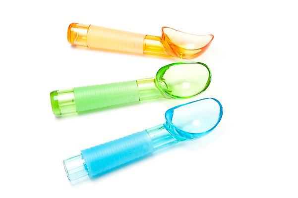 포토 JPG 스튜디오촬영 식기 컬러 생활용품 하늘색 주방용품 수저 실내 누끼 사람없음 연두색 숟가락 주황색 도구 세개 티스푼 플라스틱 오브젝트 일렬 스쿠프 스쿱 국내포토 재질 3 내부 초록색 파란색 파일형식