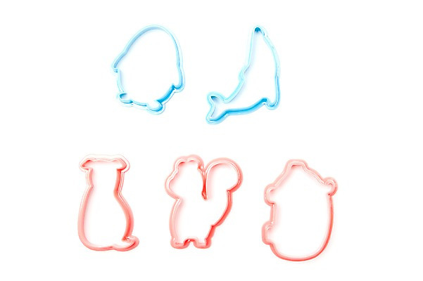 포토 JPG 스튜디오촬영 동물 식기 컬러 생활용품 주방용품 실내 틀 누끼 사람없음 빨간색 파란색 하이앵글 제과 여러개 도구 플라스틱 오브젝트 제빵 동물모양 쿠키틀 제빵기구 제과기구 국내포토 모양 뷰포인트 다수 재질 내부 제과제빵 기구 제빵도구 파일형식