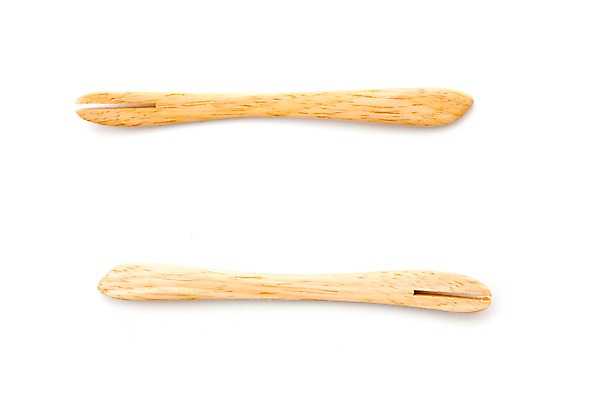 포토 JPG 스튜디오촬영 식기 생활용품 포크 주방용품 수저 실내 누끼 사람없음 목재 하이앵글 두개 도구 오브젝트 나무포크 티포크 국내포토 나무 뷰포인트 2 재료 내부 파일형식