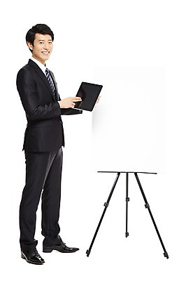 포토 JPG 스튜디오촬영 전신 라이프스타일 남자 맨라이프 포즈 비즈니스 모션 실내 설명 한명 서기 미소 웃음 들기 누끼 사람 동양인 정장 손짓 20대 성인 라이프 비즈니스라이프 컴퓨터 태블릿 한국인 업무 직장인 비즈니스맨 발표 작업실 보고 프레젠테이션 이젤 화이트보드 남자만 남자한명만 성인남자만 청년만 청년남자만 청년남자한명만 성인한명만 성인남자한명만 성인만 국내포토 직업 1 옷 표정 인종 청년 내부 생활 전자제품 스마트기기 미술도구 작업 파일형식