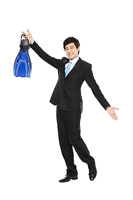 포토 JPG 스튜디오촬영 전신 라이프스타일 남자 맨라이프 포즈 비즈니스 모션 휴가 휴식 실내 한명 서기 미소 웃음 들기 누끼 사람 동양인 정장 손짓 20대 성인 라이프 비즈니스라이프 기쁨 한국인 직장인 비즈니스맨 오리발 즐거움 남자만 남자한명만 성인남자만 청년만 청년남자만 청년남자한명만 성인한명만 성인남자한명만 성인만 국내포토 직업 1 옷 감정 컨셉 표정 인종 청년 내부 생활 파일형식