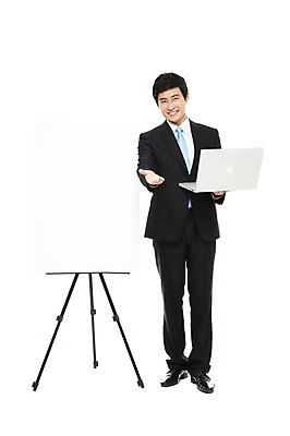 포토 JPG 스튜디오촬영 전신 라이프스타일 남자 맨라이프 포즈 비즈니스 모션 실내 설명 한명 서기 미소 웃음 들기 누끼 사람 동양인 정장 손짓 20대 성인 라이프 비즈니스라이프 노트북 컴퓨터 한국인 업무 직장인 비즈니스맨 발표 작업실 보고 프레젠테이션 이젤 화이트보드 남자만 남자한명만 성인남자만 청년만 청년남자만 청년남자한명만 성인한명만 성인남자한명만 성인만 국내포토 직업 1 옷 표정 인종 청년 내부 생활 전자제품 미술도구 작업 파일형식