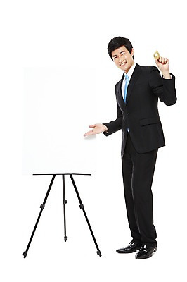 포토 JPG 스튜디오촬영 전신 라이프스타일 남자 맨라이프 포즈 비즈니스 모션 실내 설명 한명 서기 미소 웃음 들기 누끼 사람 동양인 정장 손짓 20대 성인 라이프 비즈니스라이프 계란 알 한국인 업무 직장인 비즈니스맨 발표 작업실 보고 프레젠테이션 이젤 화이트보드 황금알 이익 수익 남자만 남자한명만 성인남자만 청년만 청년남자만 청년남자한명만 성인한명만 성인남자한명만 성인만 국내포토 직업 1 옷 표정 인종 청년 내부 생활 경제 미술도구 작업 파일형식