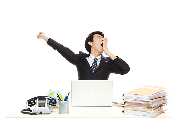 포토 JPG 스튜디오촬영 라이프스타일 남자 종이 맨라이프 포즈 비즈니스 모션 탁자 문구용품 실내 피곤 한명 누끼 사람 앉기 동양인 정장 손짓 상반신 20대 성인 라이프 비즈니스라이프 노트북 컴퓨터 필기구 펜 볼펜 지구본 한국인 업무 직장인 비즈니스맨 작업실 전화기 책상 문서 파일 연필꽂이 기지개 하품 남자만 남자한명만 성인남자만 청년만 청년남자만 청년남자한명만 성인한명만 성인남자한명만 성인만 국내포토 직업 1 옷 가구 컨셉 인종 청년 내부 생활 전자제품 작업 오브젝트 생리현상 파일형식