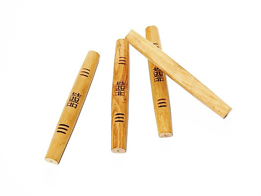 포토 JPG 스튜디오촬영 문자 한국문화 한국전통 전통 전통문화 문화 놀이 전통소품 한국 실내 누끼 사람없음 목재 하이앵글 놀이용품 전통놀이 한자 여러개 게임 도 게임용품 윷 윷놀이 오브젝트 국내포토 나무 동양문화 아시아 뷰포인트 다수 재료 내부 파일형식