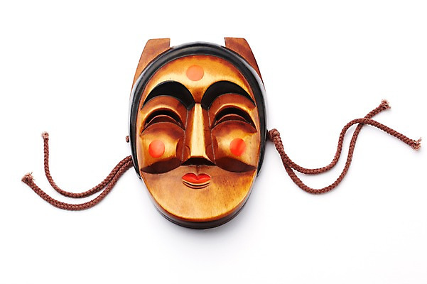 포토 JPG 스튜디오촬영 한국문화 한국전통 전통 전통문화 문화 줄 컬러 전통소품 한국 실내 표정 가면 웃음 누끼 사람없음 목재 한개 갈색 골동품 끈 얼굴모양 오브젝트 공예품 전통공예 탈 목공예 민속공예 가면극 각시탈 곤지 연지 연지곤지 탈놀이 국내포토 모양 나무 1 동양문화 아시아 얼굴 재료 내부 전통놀이 공예 연극 파일형식