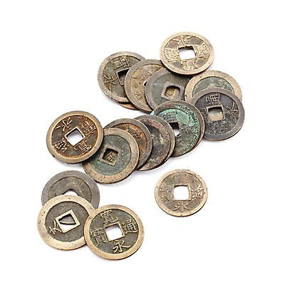 포토 JPG 스튜디오촬영 문자 전통 전통문화 문화 다수 돈 일본문화 전통소품 한국 실내 누끼 사람없음 하이앵글 일본 동전 한자 여러개 골동품 빈티지 엔 오브젝트 부식 외화 엽전 관영통보 전통화폐 국내포토 동양문화 아시아 뷰포인트 외국문화 컨셉 내부 금융 재산 파일형식