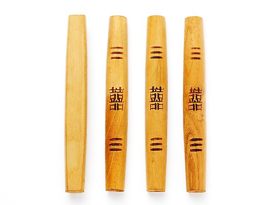 포토 JPG 스튜디오촬영 문자 한국문화 한국전통 전통 전통문화 문화 놀이 전통소품 한국 실내 누끼 사람없음 목재 하이앵글 놀이용품 전통놀이 한자 여러개 게임 도 게임용품 윷 윷놀이 오브젝트 일렬 국내포토 나무 동양문화 아시아 뷰포인트 다수 재료 내부 파일형식