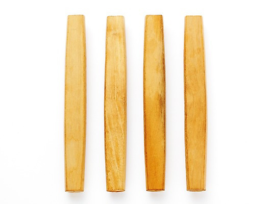 포토 JPG 스튜디오촬영 한국문화 한국전통 전통 전통문화 문화 놀이 전통소품 한국 실내 누끼 사람없음 목재 하이앵글 놀이용품 전통놀이 여러개 게임 게임용품 윷 윷놀이 오브젝트 일렬 국내포토 나무 동양문화 아시아 뷰포인트 다수 재료 내부 파일형식