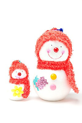 포토 JPG 스튜디오촬영 모자 계절 기념일 인형 컬러 크리스마스장식 크리스마스 겨울 눈사람 크리스마스용품 털모자 실내 누끼 이벤트 사람없음 장식 빨간색 목도리 두개 오브젝트 국내포토 모자_잡화 잡화 2 내부 용품 파일형식