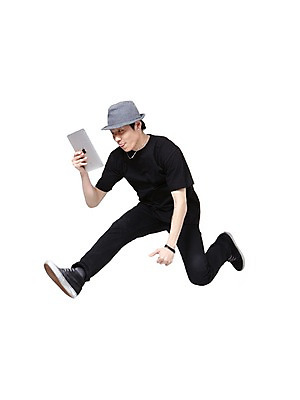 포토 JPG 스튜디오촬영 전신 모자 잡화 패션 남자 포즈 모션 실내 힙합 한명 누끼 사람 동양인 20대 성인 컴퓨터 청춘 태블릿 점프 댄서 한국인 춤 브레이크 비보이 역동적 힙합댄스 남자만 남자한명만 성인남자만 청년만 청년남자만 청년남자한명만 성인한명만 성인남자한명만 성인만 국내포토 직업 1 음악 컨셉 문화예술 인종 청년 내부 전자제품 스마트기기 파일형식