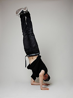 포토 JPG 스튜디오촬영 전신 모자 잡화 패션 남자 포즈 모션 실내 힙합 한명 사람 동양인 20대 성인 청춘 댄서 한국인 춤 브레이크 비보이 역동적 힙합댄스 남자만 남자한명만 성인남자만 청년만 청년남자만 청년남자한명만 성인한명만 성인남자한명만 성인만 국내포토 직업 1 음악 컨셉 문화예술 인종 청년 내부 파일형식