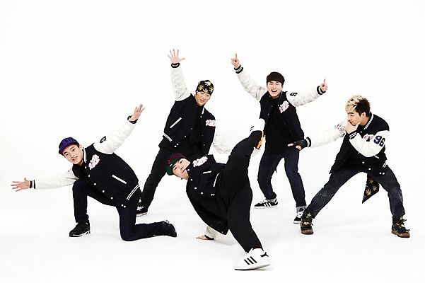 포토 JPG 스튜디오촬영 전신 모자 잡화 패션 남자 포즈 모션 실내 힙합 누끼 사람 동양인 손짓 여러명 20대 성인 청춘 댄서 한국인 춤 브레이크 비보이 역동적 힙합댄스 열정 남자만 성인남자만 청년만 청년남자만 성인만 국내포토 직업 감정 음악 다수 컨셉 문화예술 인종 청년 내부 파일형식