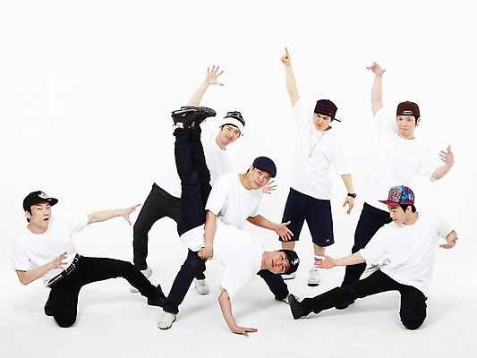 포토 JPG 스튜디오촬영 전신 모자 잡화 패션 남자 포즈 모션 실내 힙합 누끼 사람 동양인 손짓 여러명 20대 성인 청춘 댄서 한국인 춤 브레이크 비보이 역동적 힙합댄스 열정 남자만 성인남자만 청년만 청년남자만 성인만 국내포토 직업 감정 음악 다수 컨셉 문화예술 인종 청년 내부 파일형식