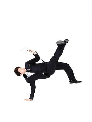 포토 JPG 스튜디오촬영 전신 남자 포즈 비즈니스 모션 실내 힙합 한명 들기 누끼 사람 동양인 정장 20대 성인 컴퓨터 청춘 태블릿 댄서 한국인 춤 비즈니스맨 브레이크 비보이 역동적 남자만 남자한명만 성인남자만 청년만 청년남자만 청년남자한명만 성인한명만 성인남자한명만 성인만 국내포토 직업 1 옷 음악 컨셉 문화예술 인종 청년 내부 전자제품 스마트기기 직장인 파일형식