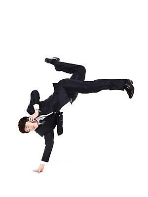 포토 JPG 스튜디오촬영 전신 남자 포즈 비즈니스 모션 실내 힙합 한명 들기 누끼 사람 동양인 정장 20대 성인 스마트폰 청춘 댄서 한국인 춤 비즈니스맨 브레이크 상 비보이 역동적 통화 남자만 남자한명만 성인남자만 청년만 청년남자만 청년남자한명만 성인한명만 성인남자한명만 성인만 국내포토 직업 1 옷 음악 컨셉 문화예술 인종 청년 내부 핸드폰 스마트기기 직장인 상패 파일형식