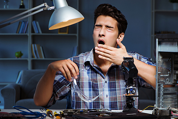 포토 JPG 해외이미지 산업 부분 피곤 현미경 실험 사람없음 노트북 컴퓨터 디지털 장비 과학기술 기구 공구 잠 기술자 엔지니어 드라이버 수리 확대 연결 서비스 순환 반도체 전자 하품 유지 국회 마더보드 지원 프로세서 하드웨어 해외202105 해외포토 직업 컨셉 모션 기술 실험기구 전자제품 도구 생리현상 파일형식