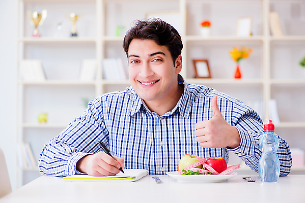 포토 JPG 해외이미지 접시 행복 음식 다이어트 채소 과일 건강 요리 사람없음 물 식당 식사 저녁식사 엄지손가락 기록 선택 아침식사 결과 계획 사과 몸무게 먹기 비만 속도 메뉴 흥분 칼로리 점심식사 단식 식욕 적자 채식주의자 프로그램 디톡스 비건 해외202105 해외포토 자연요소 식기 감정 컨셉 손가락 모션 상점 몸매 채식 파일형식