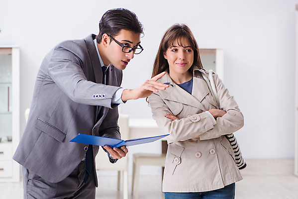 포토 JPG 해외이미지 비즈니스 모션 열쇠 새로움 아파트 주택 설명 사람없음 건물 판매 세일 상점 방 재산 플랫 구매 상담원 중개인 고객 계약 컨설턴트 상담 투자 보여주기 주인 보험 대여 대출 렌탈 부동산중개인 진짜 해외202105 해외포토 직업 건축물 컨셉 부동산 금융 쇼핑 사무원 전문직 파일형식