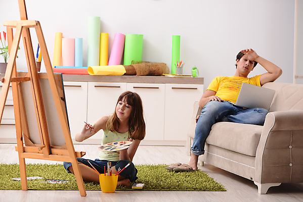 포토 JPG 해외이미지 학생 커플 교육 교실 학교 관계 수업 남편 창조 미술 취미 사람없음 노트북 학습 컴퓨터 교사 페인트 붓 아내 업무 그리기 팔레트 기름 스케치 이젤 그림 예술가 페인트붓 화가 온라인 아크릴 해외202105 해외포토 직업 음식 모션 재질 문화예술 전자제품 미술도구 작업 파일형식