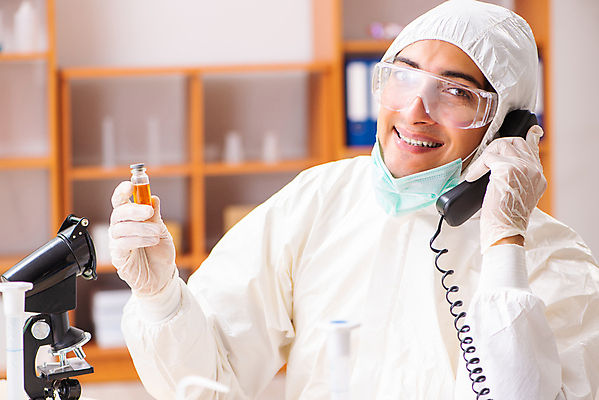 포토 JPG 해외이미지 학생 행복 과학 유리 건강 현미경 실험 말하기 대화 사람없음 스마트폰 의사 액체 실험실 바이러스 생명공학 연구원 전화기 과학자 플라스크 분석 생물학 미생물 유리그릇 튜브 해결 박테리아 발견 조제 화학물질 화학자 해외202105 해외포토 직업 그릇 교육 감정 컨셉 의학 모션 재질 생물 실험기구 핸드폰 스마트기기 약 의료진 화학 만들기 학자 파일형식