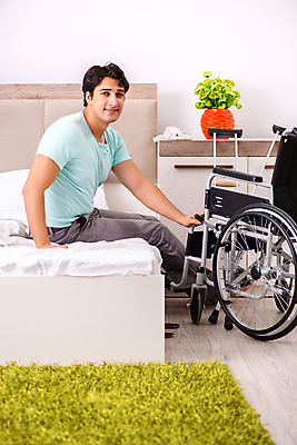 포토 JPG 해외이미지 행복 의자 휴가 뼈 주택 건강 미소 사람없음 치료 침실 고통 환자 침대 바퀴 수술 장애인 사건 휠체어 흥분 기회 외과 리빙 장애 깨짐 돌봄 떠남 치유 접근 해외202105 해외포토 감정 가구 컨셉 의학 모션 표정 병원 건물 파일형식