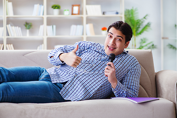 포토 JPG 해외이미지 별 음악 노래 휴가 휴식 주택 소년 취미 사람없음 10대 파티 콘서트 공연 연주자 음악가 방 가수 엄지손가락 무대 마이크 클럽 디스코 오디오 연예인 대회 목소리 노래방 멜로디 뮤지컬 실행 우수 팝 생존 해외202105 해외포토 자연요소 직업 남자 어린이 음향기기 컨셉 손가락 청소년 문화예술 이벤트 건물 전자제품 춤 절기 파일형식