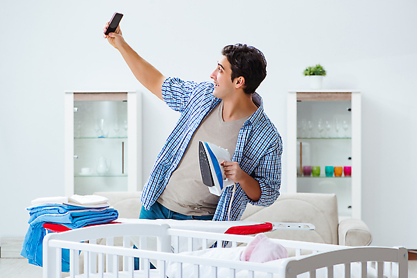 포토 JPG 해외이미지 딸 행복 아들 어린이 가사 가족 남편 모바일 새로움 주택 사랑 소년 사람없음 스마트폰 핸드폰 부모 임산부 놀이방 침실 방 육아 침대 아기 신생아 아빠 작음 철 간호 다리미질 돌봄 해외202105 해외포토 남자 감정 가구 컨셉 관계 모션 사람 건물 전자제품 스마트기기 임신 크기 파일형식