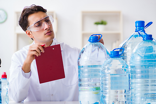 포토 JPG 해외이미지 학생 음료 과학 실험 안전 사람없음 물 약 환경 시험 기록 신선 액체 환경오염 오염 실험실 바이러스 생명공학 연구원 과학자 분석 생태계 미생물 튜브 생태학 심각 제어 화학물질 화학자 목차 해외202105 해외포토 자연요소 직업 교육 컨셉 의학 생물 화학 학자 파일형식